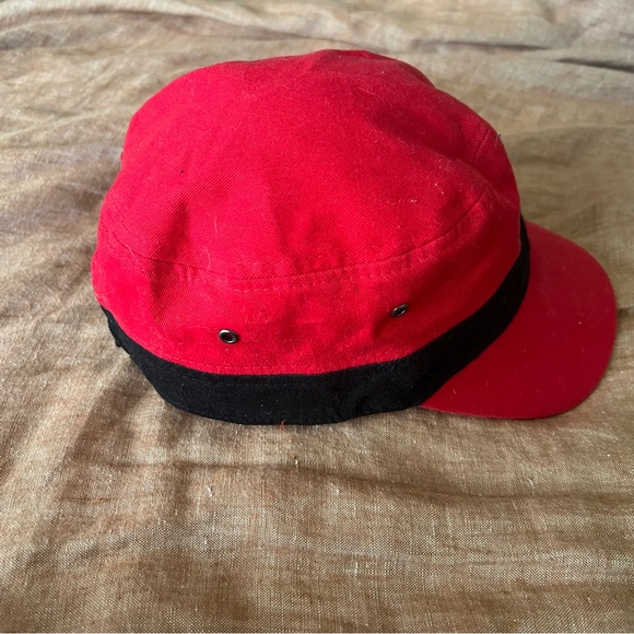 HAT CAP SWITZERLAND ALPHORN EMBROIDERED RED WHITE BLACK ADJUSTABLE CLASSIC PIECE - Picture 2 of 5